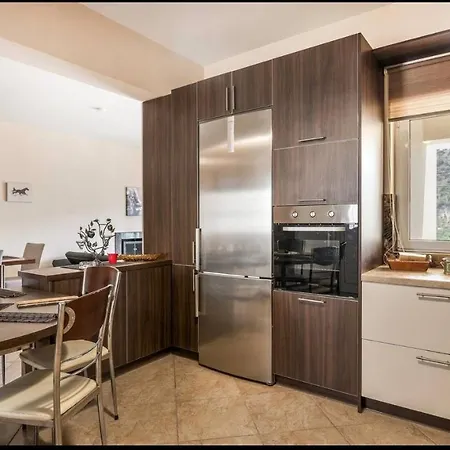 Family Holiday home Dhimitropoulon