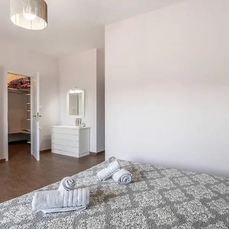 Holiday home Family Dhimitropoulon